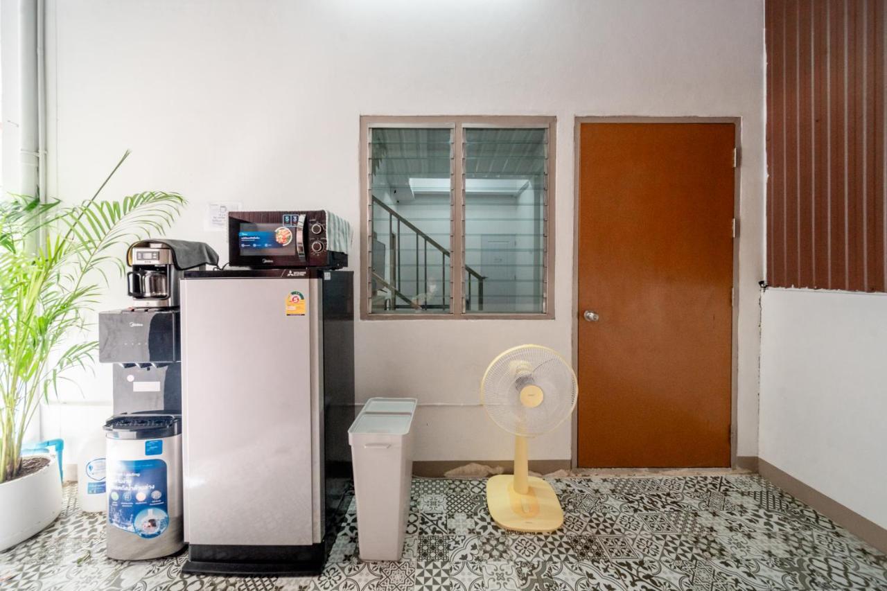 Socialer Coliving & Coworking Space Чиангмай Экстерьер фото