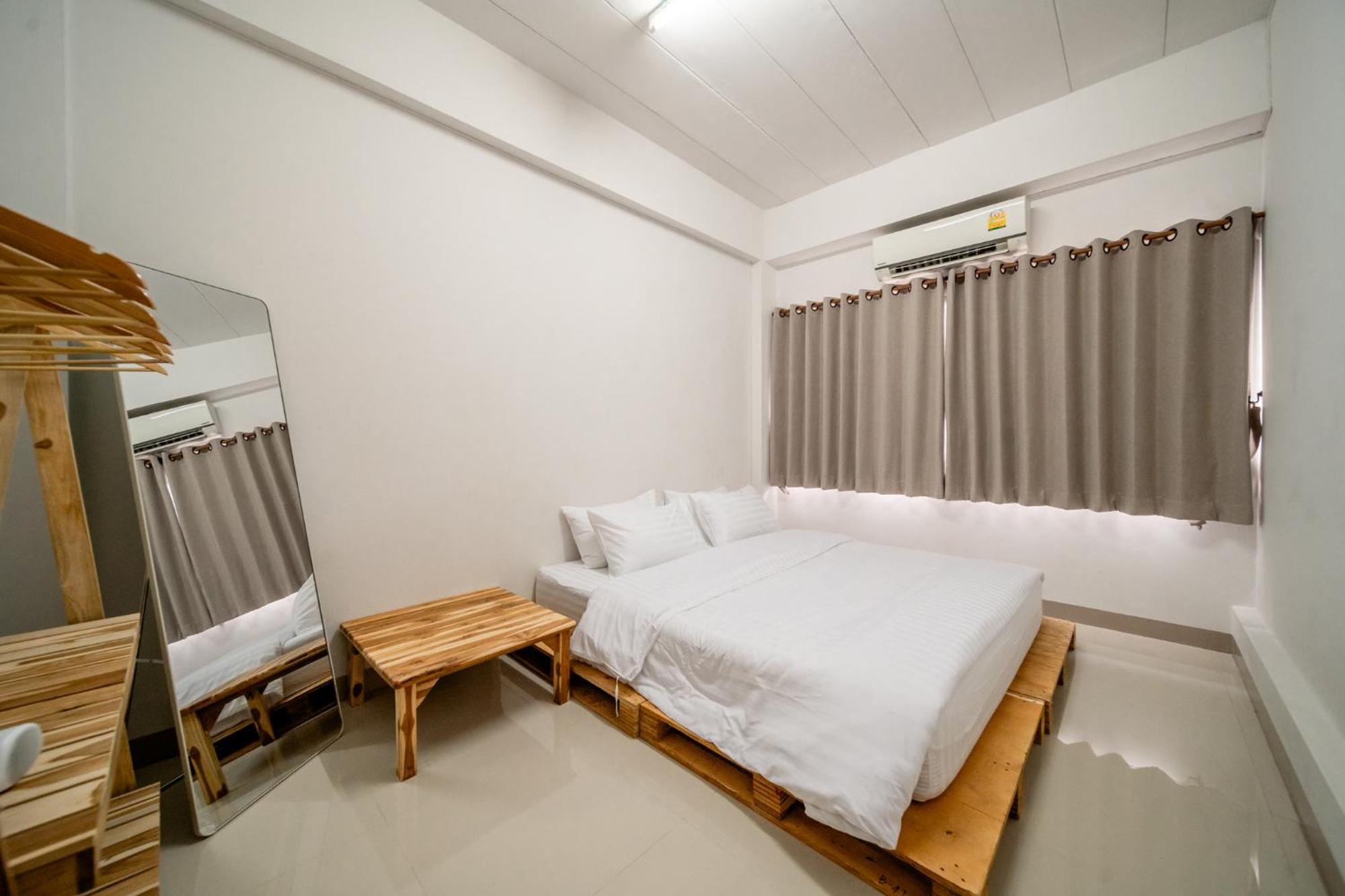 Socialer Coliving & Coworking Space Чиангмай Экстерьер фото